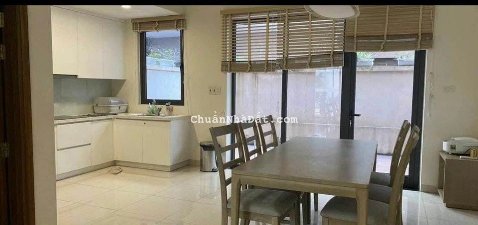 Bán liền kề 4 tầng 130m2 Lotus Resident trung tâm Hoàng Quốc Việt, Hùng Thắng, Bãi Cháy, Hạ Long.