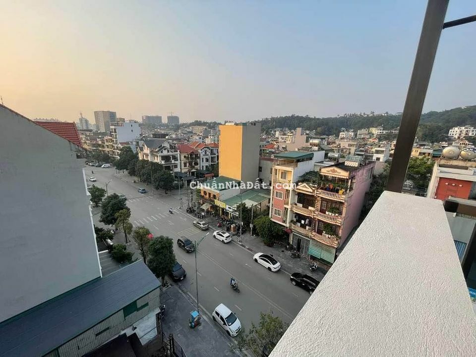 Chính chủ bán nhà 6 tầng 90m mặt đường P. Hồng Hải, Tp. Hạ Long Chính chủ bán nhà 6 tầng 90m mặt đường P. Hồng Hải, Tp. Hạ Long