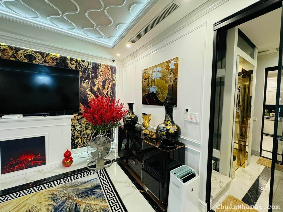 Chính chủ cần bán căn nhà 4 tầng tại Vinhomes Cẩm Bình, Cẩm Phả ngay gần TTTM Vincom.