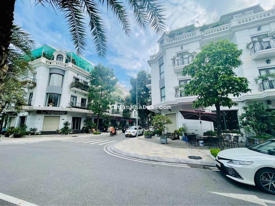 Nhà Lô Góc 4 tầng tại KĐT VINHOMES Dragon Bay, đường Bao Biển BẾN ĐOAN, trung tâm Tp Hạ Long.