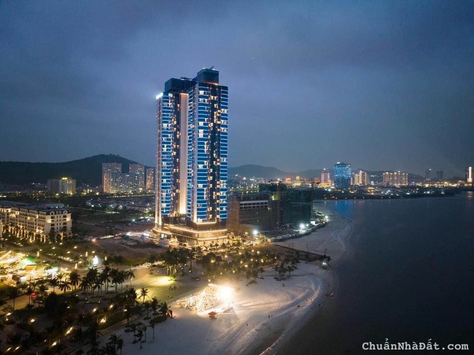 bán Căn Hộ 1PN tòa ALACARTE HẠ LONG BAY. Trước mặt là bãi tắm siêu đẹp tại trung tâm Bãi Cháy.