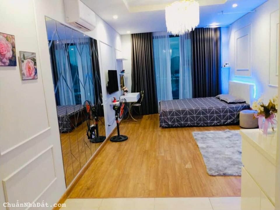 BÁN Căn hộ Đẹp tầng trung tại toà chung cư 30 tầng Greenbay Garden đường Hoàng Quốc Việt, Hạ Long