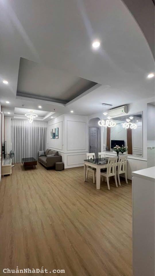 cần bán căn hộ 3Pn 96m2 View Biển trung tâm Bãi Cháy, Hạ Long.