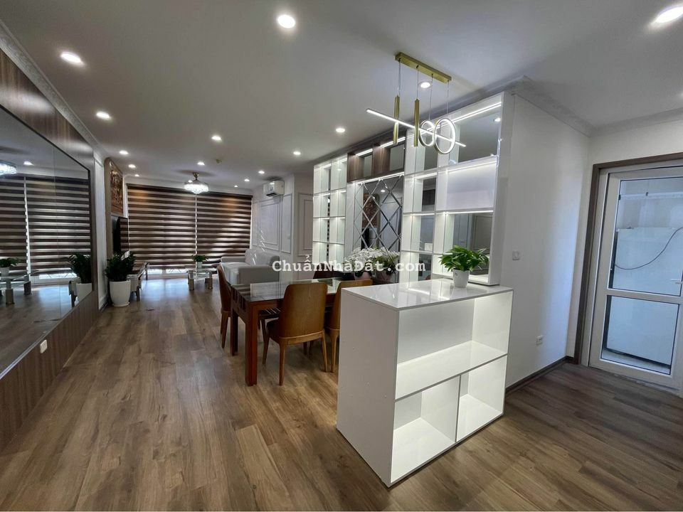 Bán Căn hộ chung cư đường Hoàng Quốc Việt, Phường Bãi Cháy, Diện tích 102m², Liên hệ: 0888766676