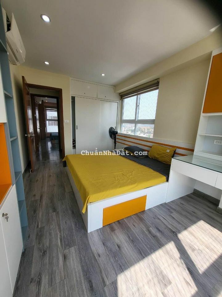 Chính chủ cần bán căn 3PN 2WC tầng 12 Toà C chung cư New Life Tower Bãi Cháy, Hạ Long, QN.