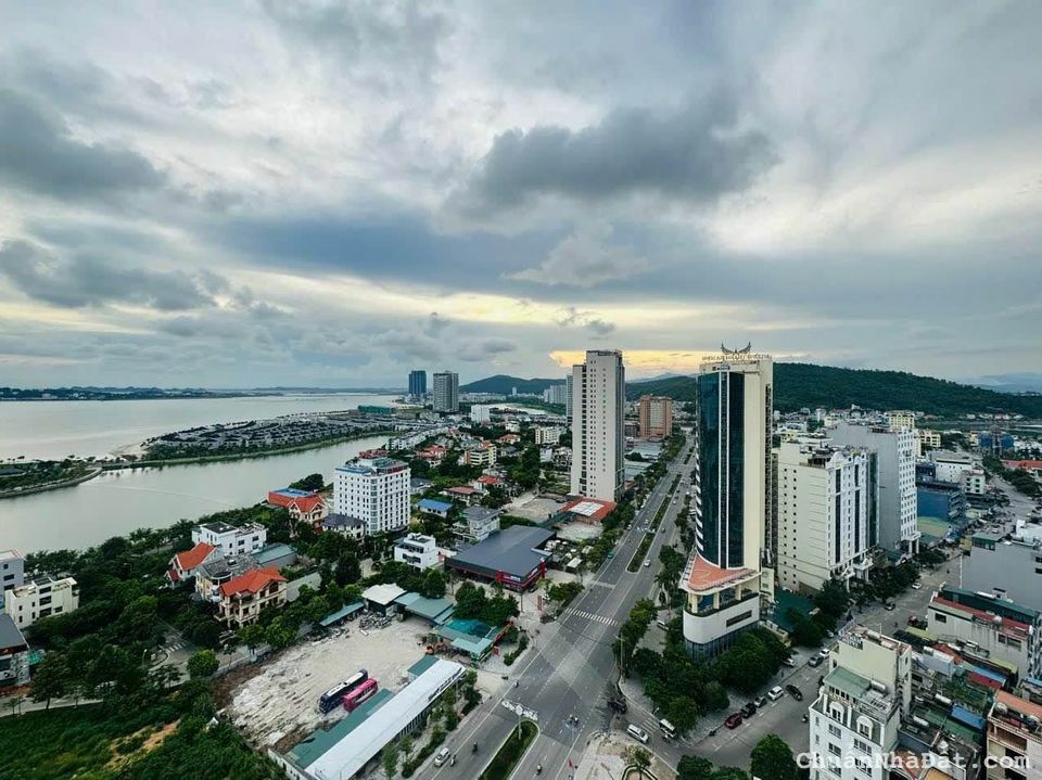 bán căn hộ 2Pn 76m2 view Biển chung cư Newlife, trung tâm du lịch Bãi Cháy, Hạ Long