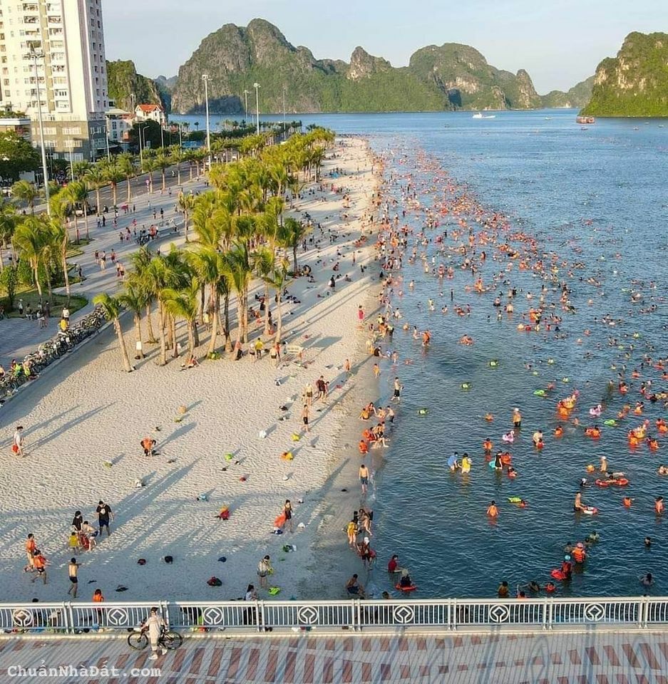 bán Khách Sạn 8 tầng View Biển 45 Phòng KD, Gần Bãi Tắm Cột 8, Hồng Hà, Tp. Hạ Long