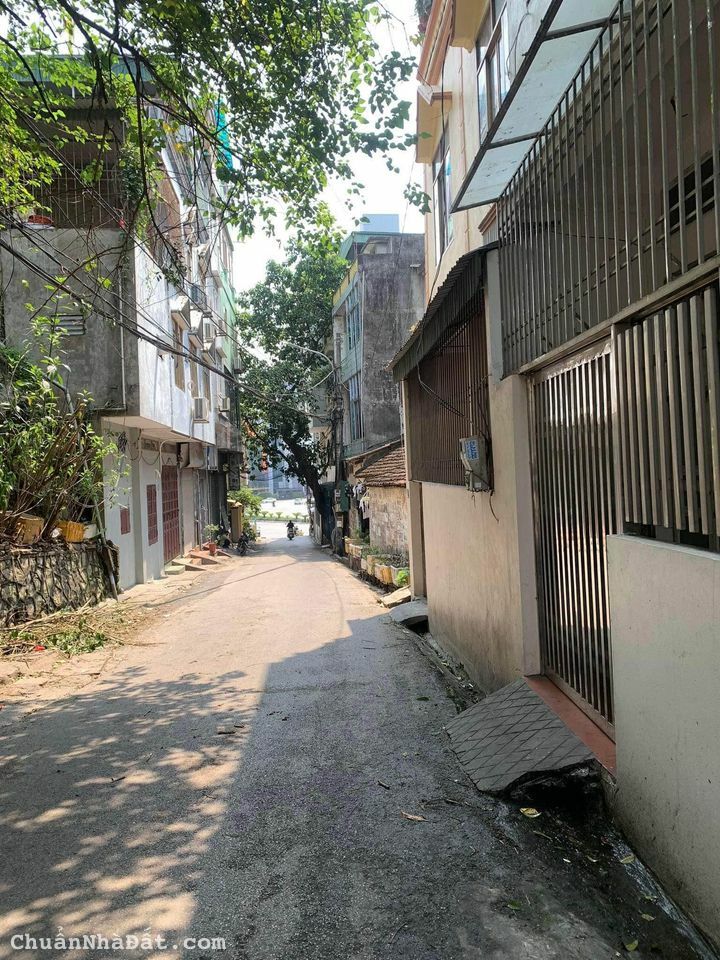 cần bán nhà 2 tầng 43m2 sổ đỏ tại Trần Hưng Đạo, Hạ Long.