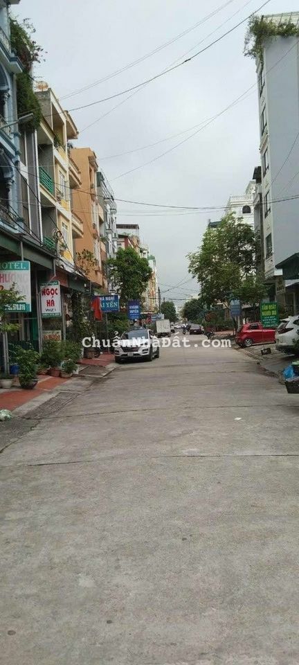 bán NHÀ NGHỈ 5 TẦNG 53m2 x 6 tầng, vỉa hè đá bóng, ô tô tránh ngã tư Ao Cá, Bãi Cháy, Hạ Long