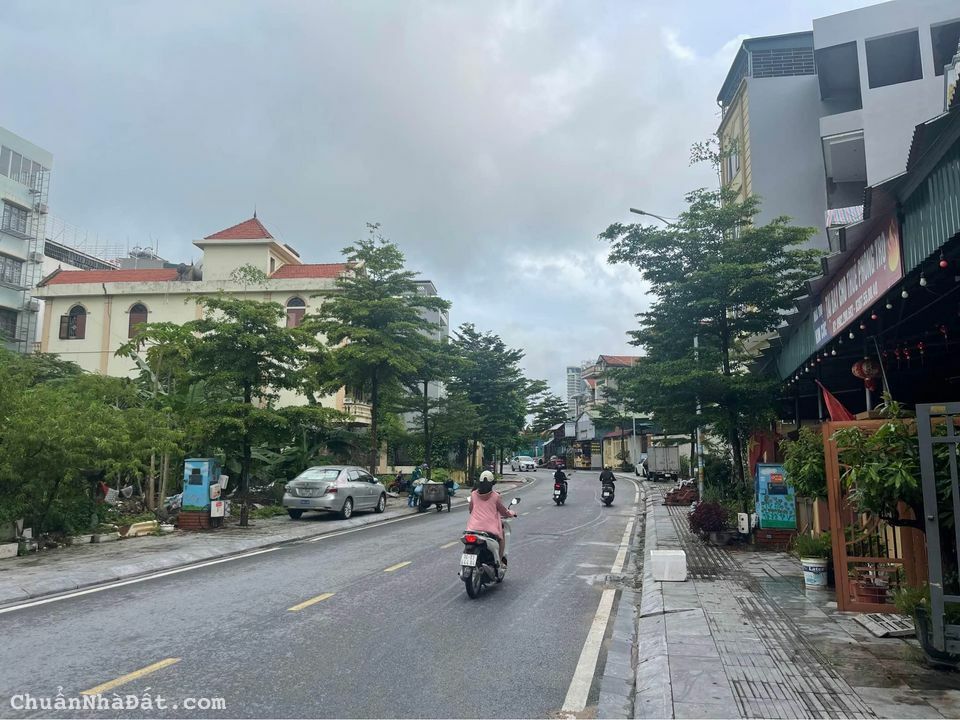 Chính chủ Bán đất 302 có nhà cấp 4, mặt đường EC Hùng Thắng - Bãi Cháy - TP Hạ Long