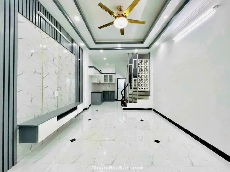 CHO THUÊ NHÀ RIÊNG ĐƯỜNG ĐÀM QUANG TRUNG, LONG BIÊN, DT 35M X 4,5 TẦNG, MT3,5M, GIÁ 10TR