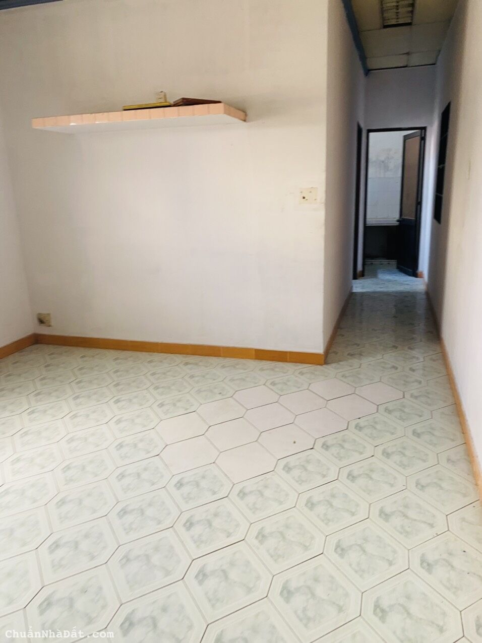 Văn phòng cho thuê, mặt tiền Âu cơ.