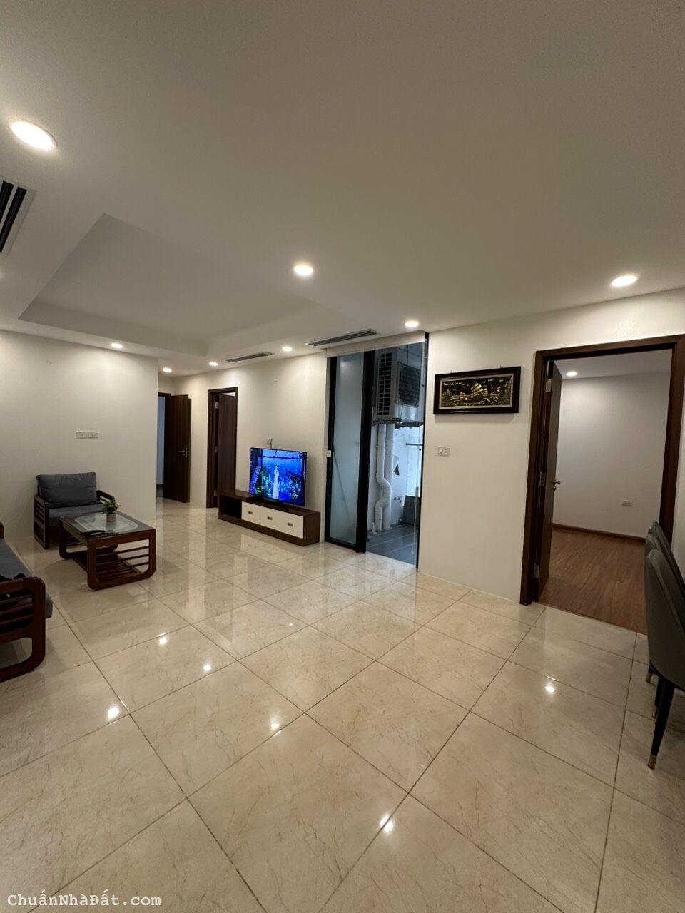 Căn hộ cần bán Trần Thái Tông - Cầu Giấy 90m2, 3pn, đồ cơ bản, giá tốt LH 0904870265 Căn hộ cần bán Trần Thái Tông - Cầu Giấy 90m2, 3pn, đồ cơ bản, giá tốt LH 0904870265