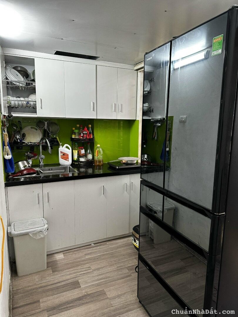 Chính chủ bán căn hộ 2pn Mễ Trì Hạ, Nội thất đầy đủ, Giá 3.x tỷ lh 0975970420