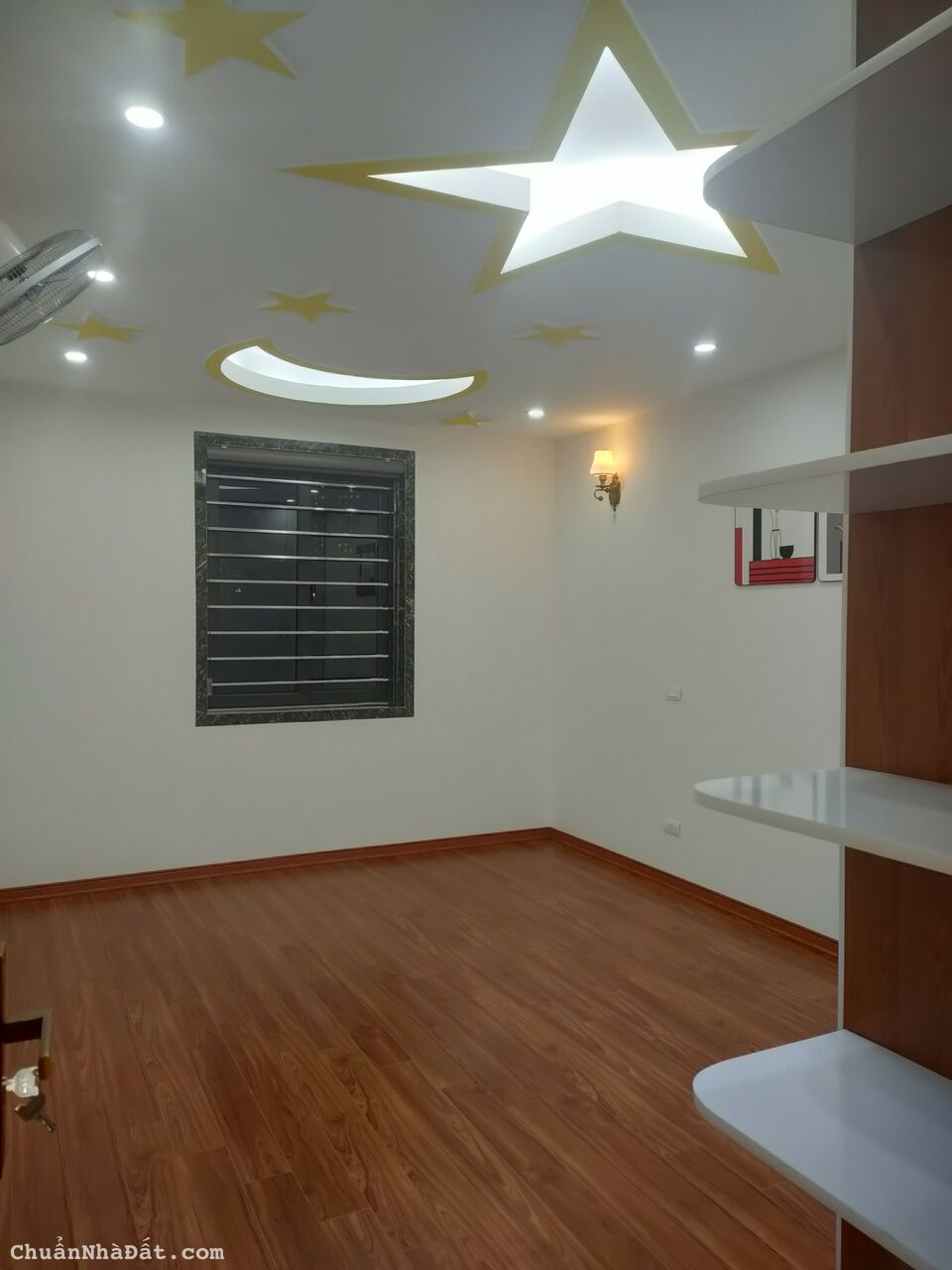 Căn hộ 3PN 95m2, full nội thất đẹp mới, Phố Vũ Phạm Hàm - Yên Hòa, Giá hơn 6 tỷ Lh 0975970420