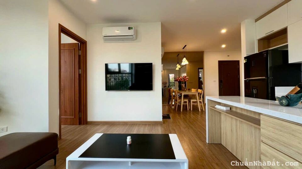 Cần bán căn hộ 96m2, 3PN CT8 Emerald Mỹ Đình, Giá 4.x tỷ nội thất cao cấp, Lh 0975970420 Cần bán căn hộ 96m2, 3PN CT8 Emerald Mỹ Đình, Giá 4.x tỷ nội thất cao cấp, Lh 0975970420