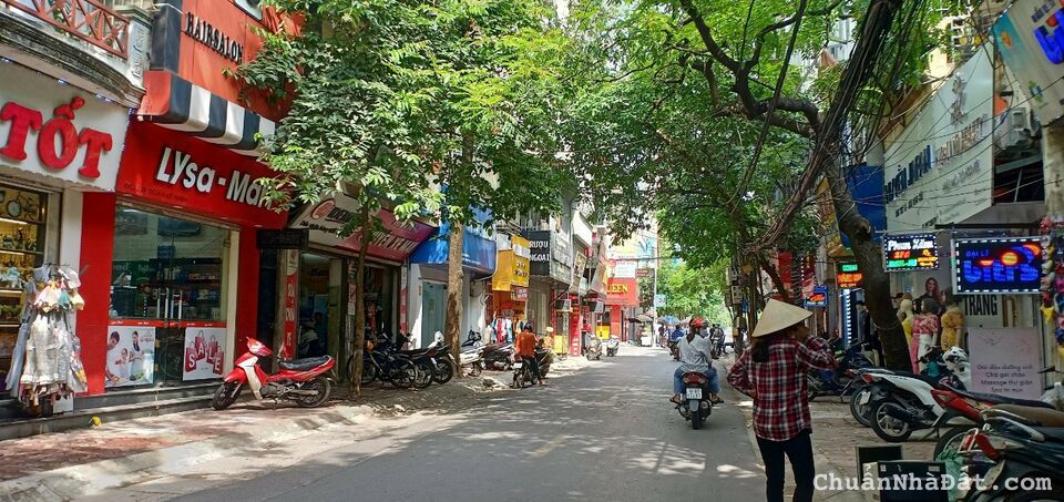 Bán nhà riêng mặt phố Trung Kính 30m2 x 5 tầng, kinh doanh sầm uất, Giá 12.5 tỷ Lh 0975970420