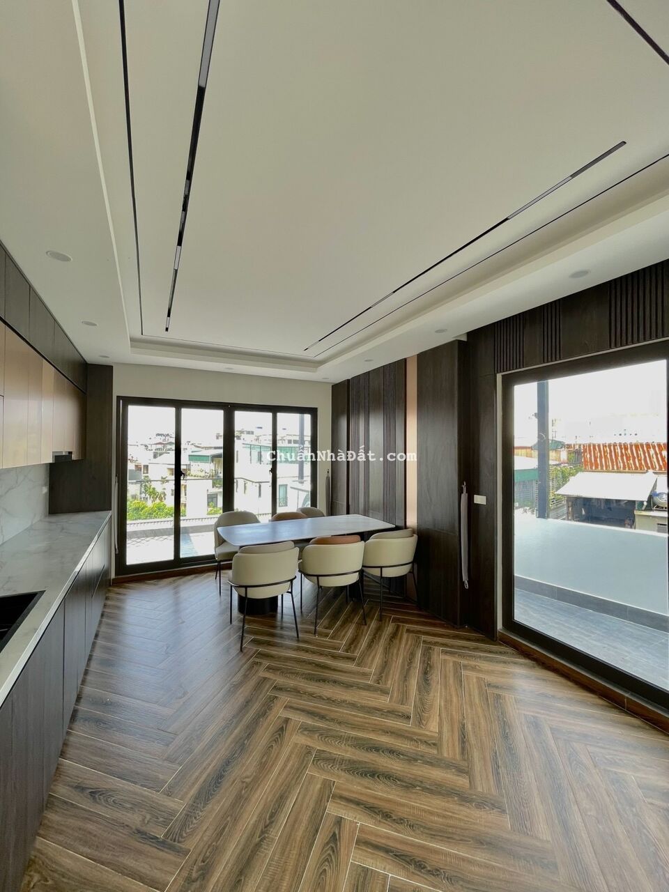 Bán nhà Đàm Quang Trung 6T Thang Máy, ô tô tránh, xây mới, full nội thất chỉ hơn 9 tỷ