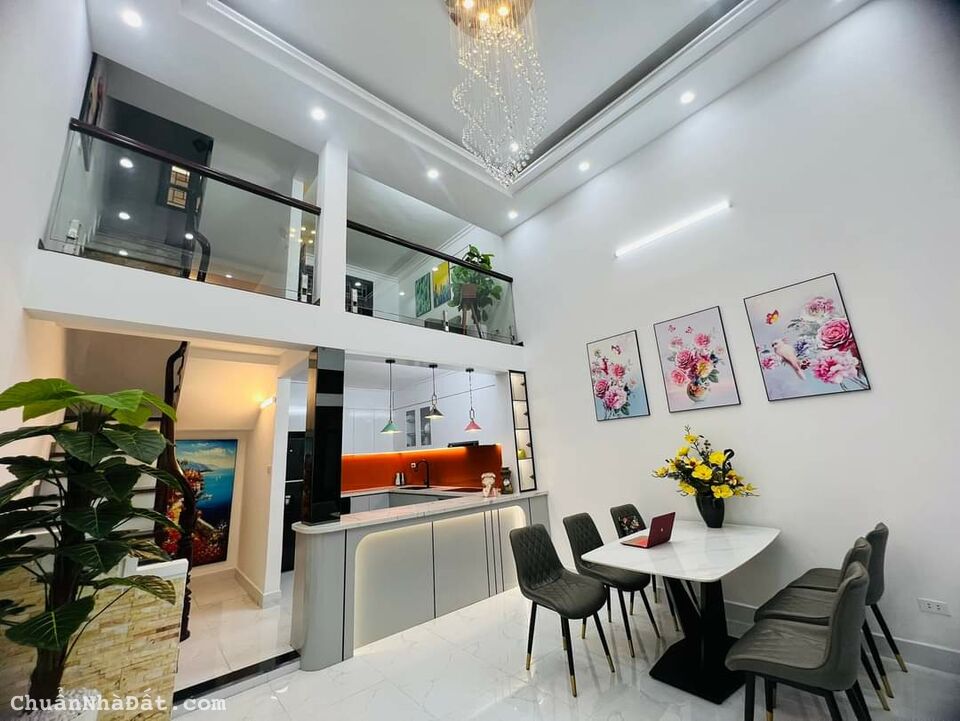 BÁN NHÀ 5 TẦNG, LÔ GÓC, FULL NỘI THẤT CAO CẤP, GẦN PHỐ GIÁ 6,4 TỶ