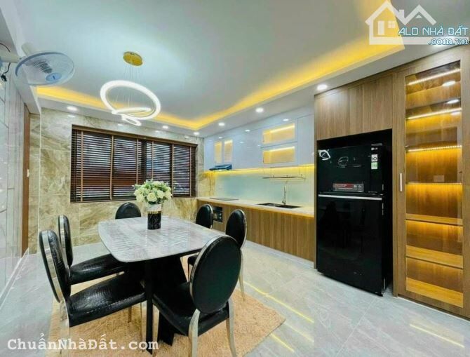 BÁN NHÀ PHÂN LÔ 5 TẦNG, GARA ÔTÔ, KINH DOANH, GIÁ NHỈNH 10 TỶ