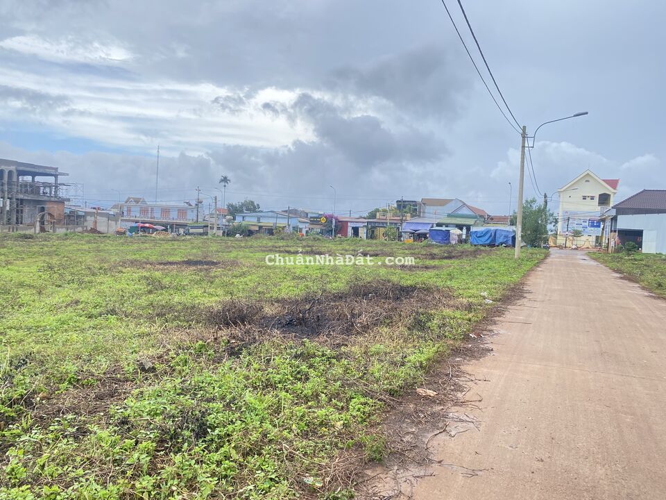 Cần bán ngay lô đất nằm ngay trung tâm hành chính mới Krong Năng