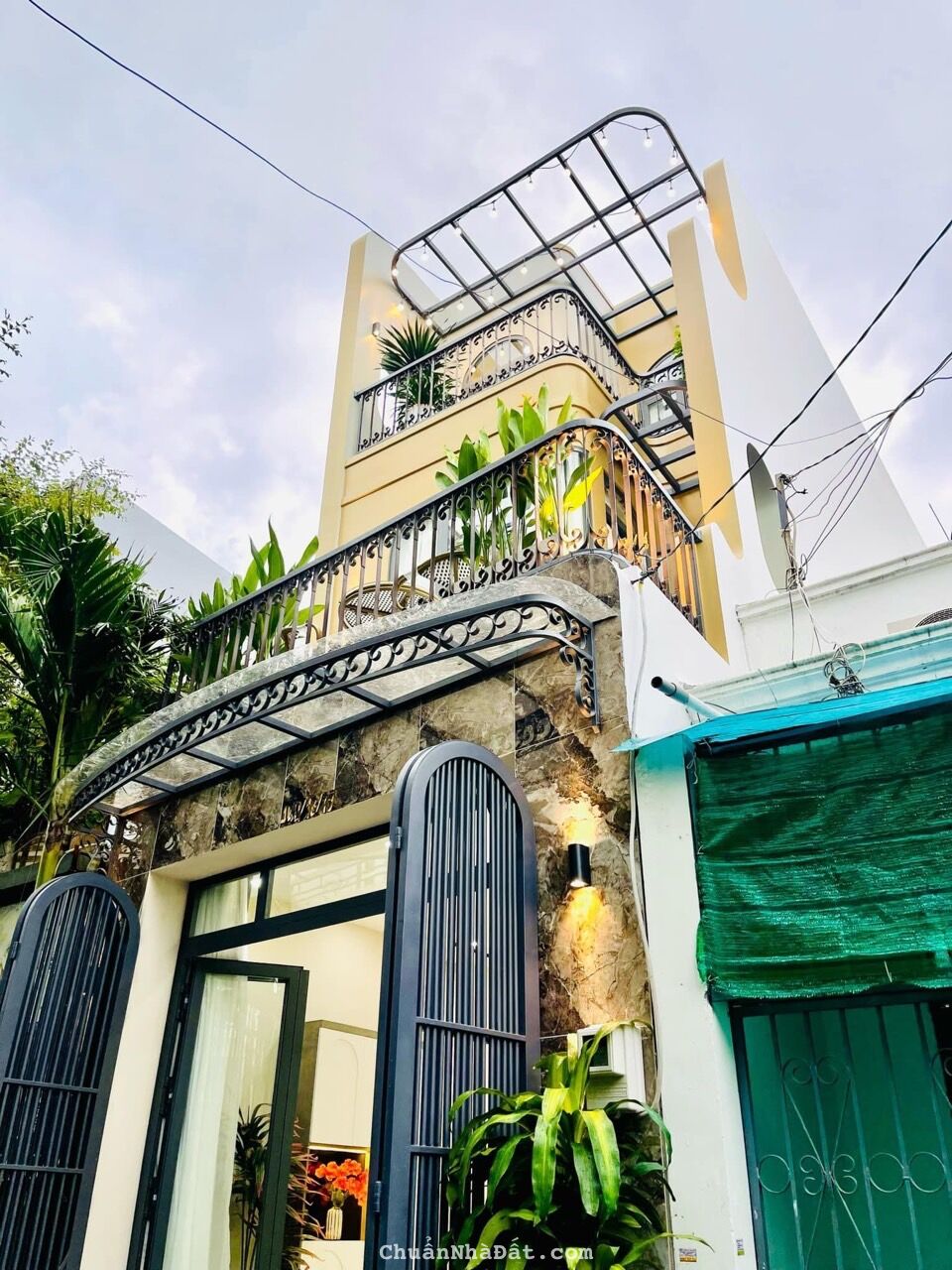 Chính chủ bán nhà 2 tỷ 550 đường Hiệp Thành 2, Quận 12. Hẻm rộng 8m, sổ riêng cho thuê 12tr/tháng.