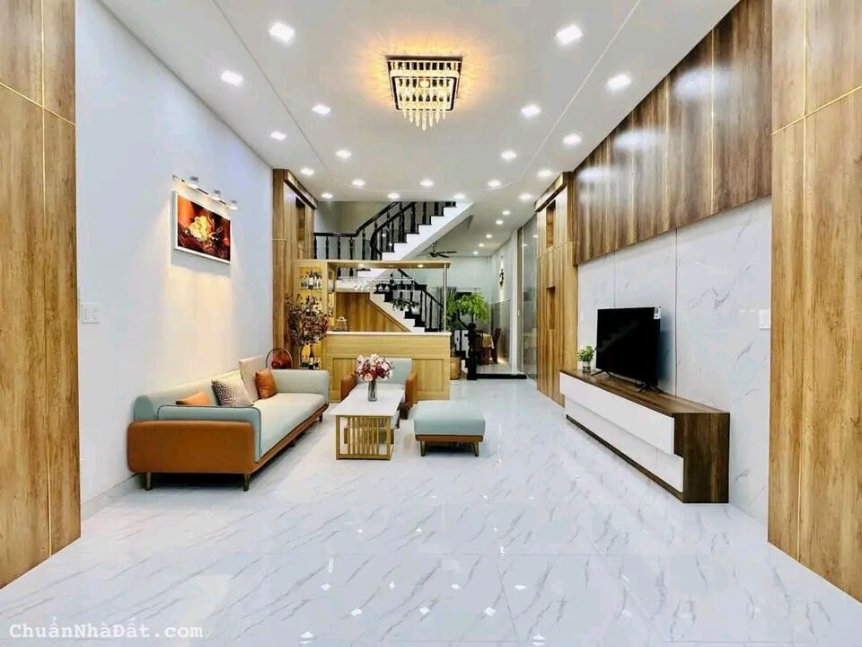 NHÀ ĐẸP! Xây 2 tầng 54m2 Cù Lao, Phú Nhuận. Ra BV Đa Khoa Hoàn Mỹ 100m, sổ hồng riêng.