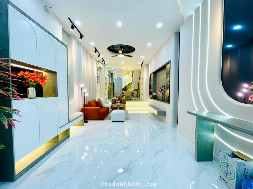 Chính chủ bán nhà 2 tỷ 550 đường Hiệp Thành 2, Quận 12. Hẻm rộng 8m, sổ riêng cho thuê 12tr/tháng. Chính chủ bán nhà 2 tỷ 550 đường Hiệp Thành 2, Quận 12. Hẻm rộng 8m, sổ riêng cho thuê 12tr/tháng.