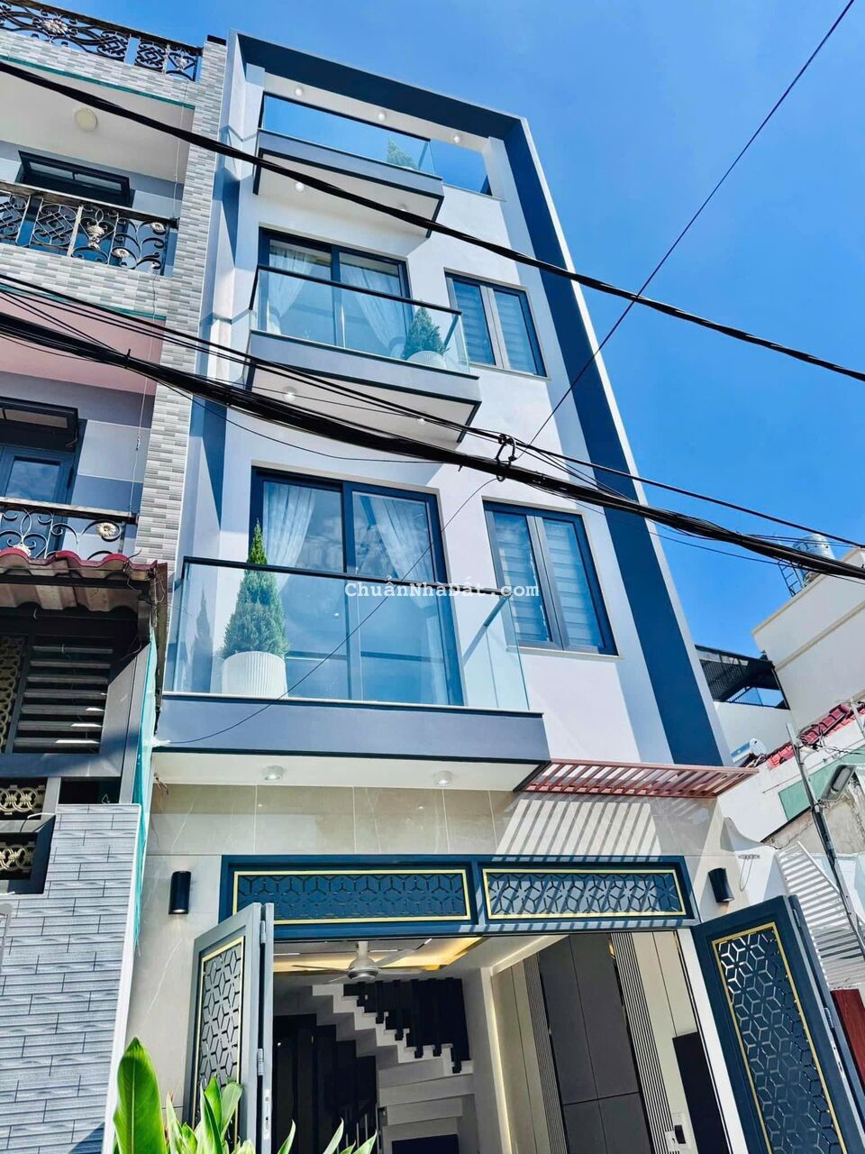 Chính chủ gửi nhà 4 tỷ 900 xây 66m2 đường Nguyễn Kim, Q10 . Cho thuê 30tr/tháng, hẻm 6m.