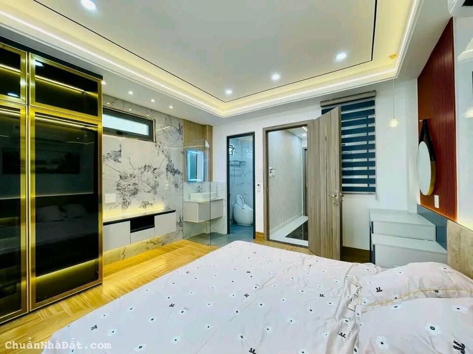 NHÀ SIÊU LỚN bán 4 tỷ 350 xây 84m2 Nguyễn Kiệm, Phú Nhuận. Ra sân bay chỉ 2p, sổ sẵn. NHÀ SIÊU LỚN bán 4 tỷ 350 xây 84m2 Nguyễn Kiệm, Phú Nhuận. Ra sân bay chỉ 2p, sổ sẵn.