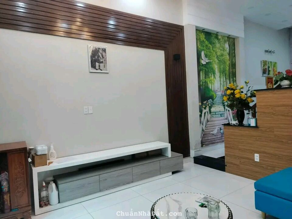 NHÀ SIÊU ĐẸP 3 tầng 65m2 Trần Huy Liệu,Phú Nhuận.Có sổ hồng đầy đủ.