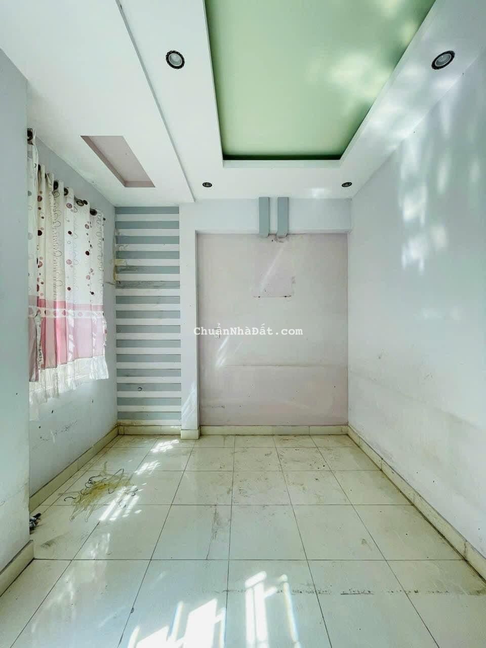 Chính chủ bán nhà 42m2 giá 2tỷ280tr Nguyễn Huy Lượng P14 Quận Bình Thạnh. Sổ hồng riêng