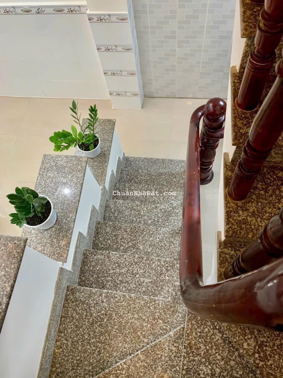 Nhà giá rẻ Phan Đăng Lưu 49,2m2 P3, Q Phú Nhuận, sang tên trong ngày