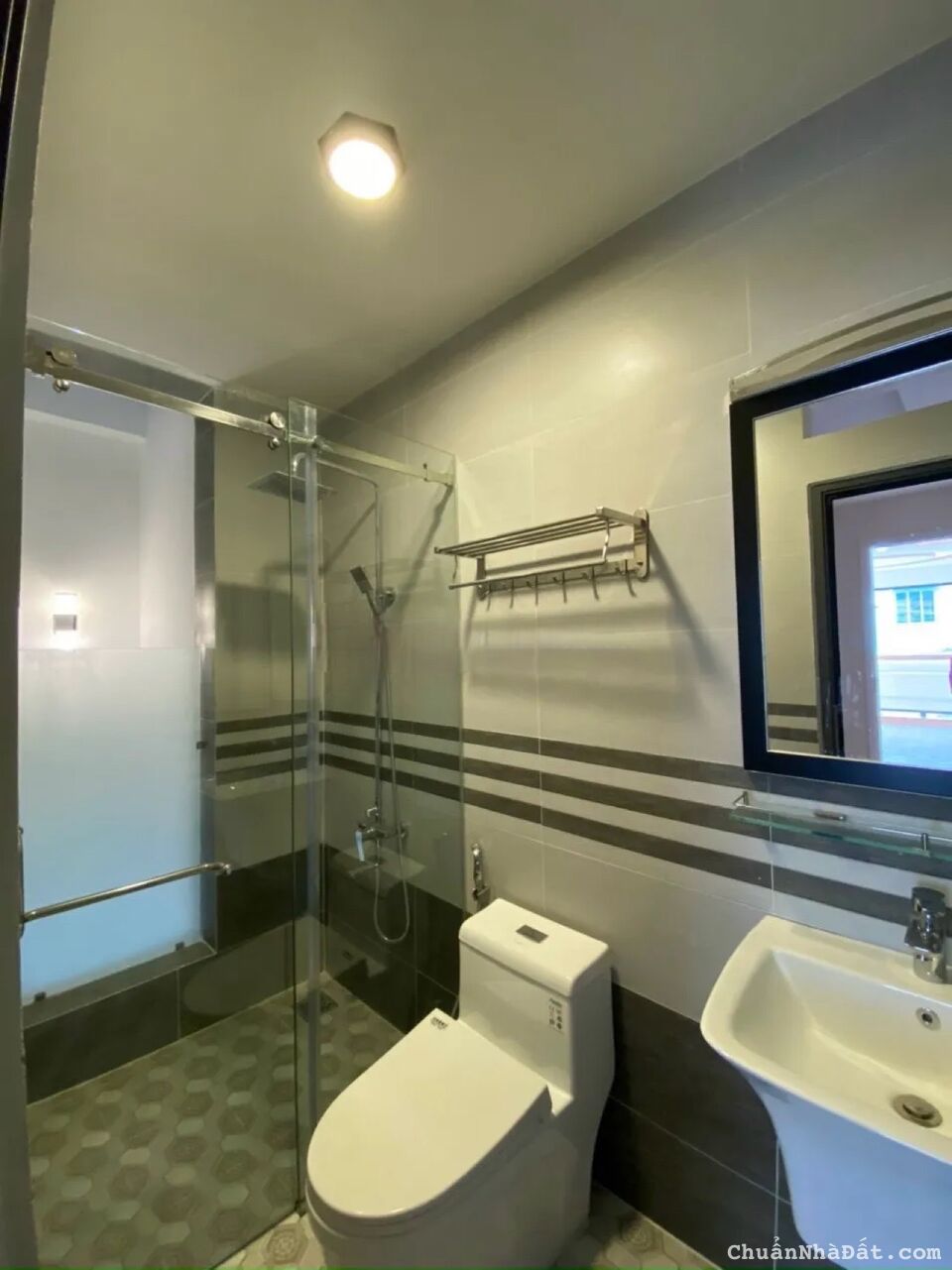 Chủ kẹt tiền bán gấp nhà Phan Đăng Lưu Phường 03 Quận Phú Nhuận DT 49.2m2 giá 2tỷ430tr Chủ kẹt tiền bán gấp nhà Phan Đăng Lưu Phường 03 Quận Phú Nhuận DT 49.2m2 giá 2tỷ430tr