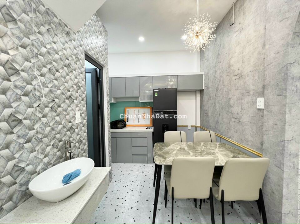 Mới hạ giá nhà Lê Văn Sỹ P10 Quận Phú Nhuận DT 39.5m2 còn 2tỷ340tr. Sổ riêng