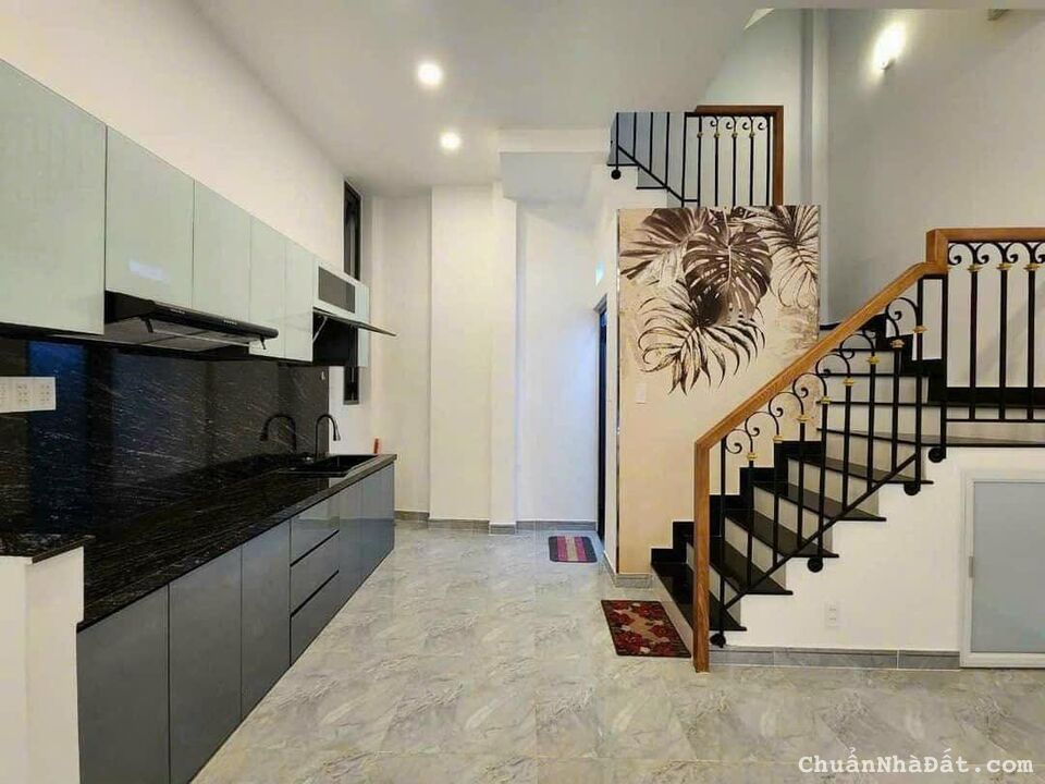 Nhà 1 xẹt DT 33m2 giá 2tỷ790tr Minh Phụng Phường 2 Quận 11. Sổ riêng