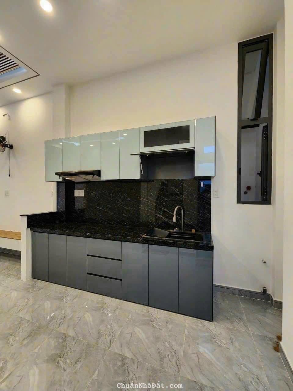 Nhà 1 xẹt DT 33m2 giá 2tỷ790tr Minh Phụng Phường 2 Quận 11. Sổ riêng