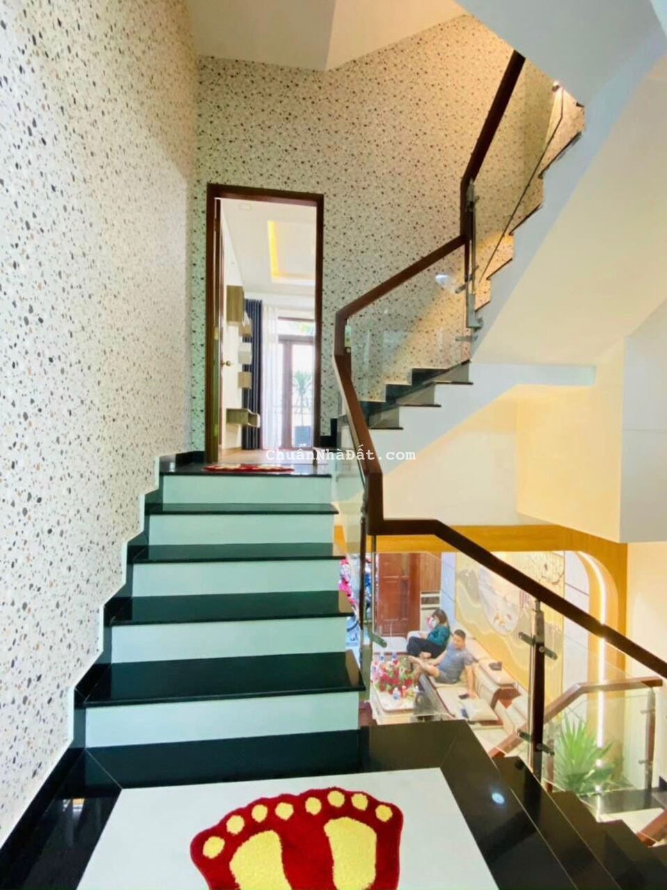 Nhà 6tỷ500tr giảm còn 6tỷ050 tr Trần Quốc Thảo P7 Quận 3 DT 101.1m2. Sổ riêng