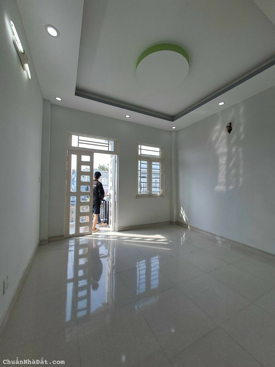 Cho thuê nhà Huỳnh Tấn Phát, Nhà Bè, DT 4x15m, 3 lầu. Giá 8 triệu Cho thuê nhà Huỳnh Tấn Phát, Nhà Bè, DT 4x15m, 3 lầu. Giá 8 triệu