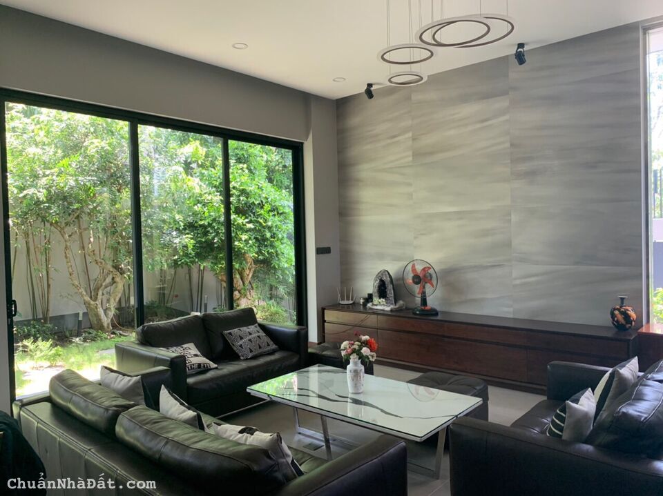 Cho Thuê Biệt Thự Compound Đường Trần Não Biệt Thự Hầm+4 tầng Thang Máy Nhà Full Nội Thất Cho Thuê Biệt Thự Compound Đường Trần Não Biệt Thự Hầm+4 tầng Thang Máy Nhà Full Nội Thất