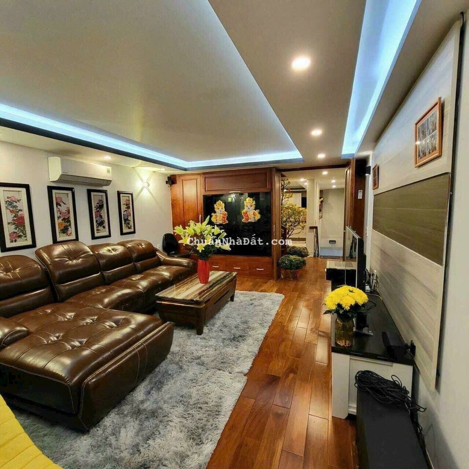 **Bán nhà phường 7 Tân Bình, góc 2 mặt tiền Chử Đồng Tử (6,5*20) 2 lầu