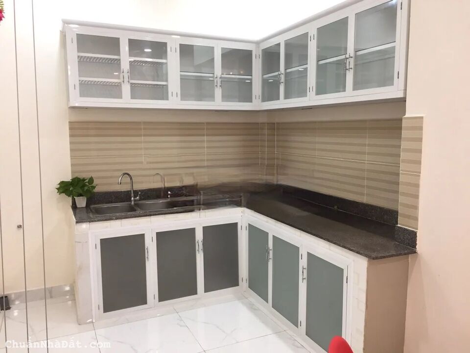 Bán nhà gần công viên Hoàng Văn Thụ và svđ qk7 giá chỉ 1.8 tỷ tại 1 xẹt Chiến Thắng, P.9, Phú Nhuận