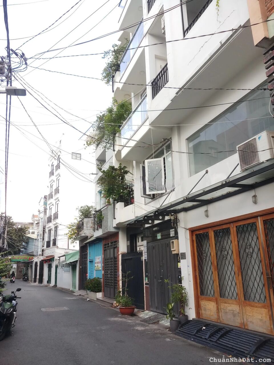 Chủ ngộp nên bán nhà giá sốc 2,15 tỷ có ngay nhà tại Nguyễn Công Hoan, P7, Phú Nhuận, gần phố PXL