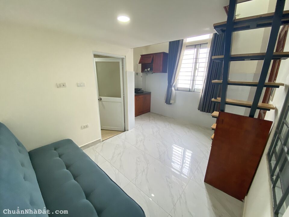 Căn hộ dịch vụ thuê dạng duplex đầy đủ nội thất, hỗ trợ 200k mỗi tháng khi cọc trong tháng này