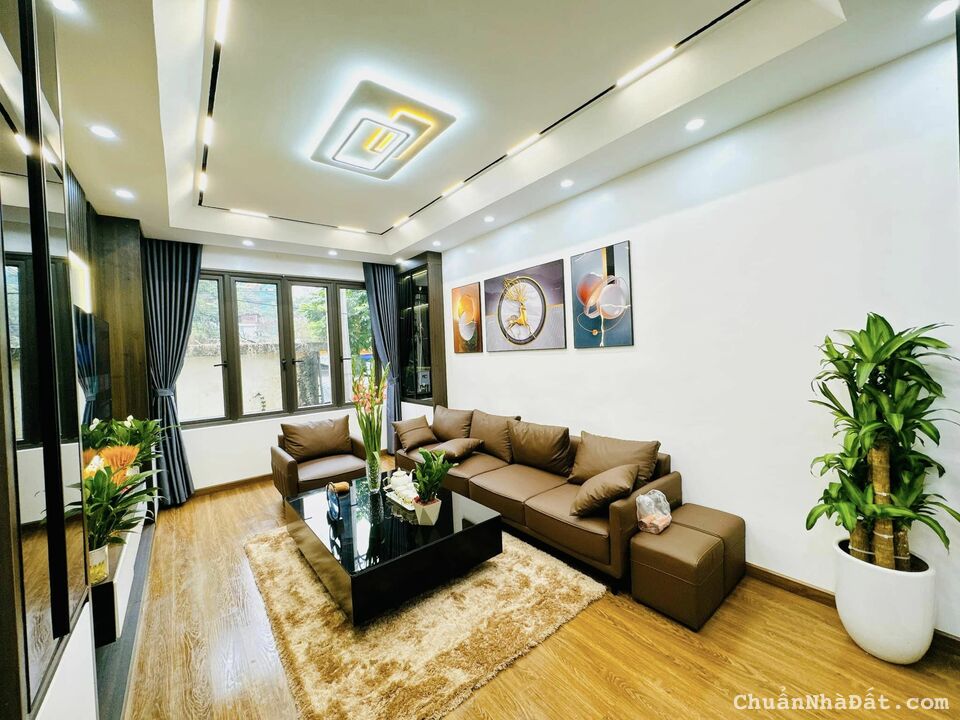 HIẾM! Phân lô, Dân trí, 2 thoáng bán nhà An Trạch, Đống Đa