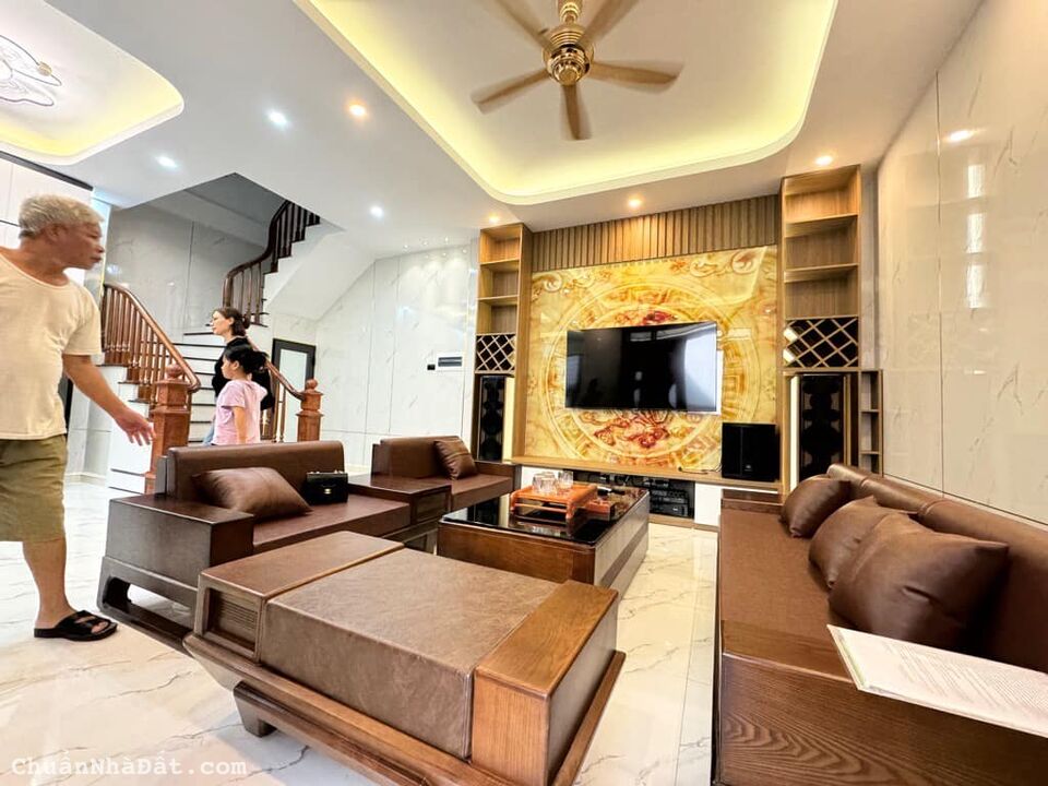 Nhà Biệt Thự - siêu đẹp - full nội thất - giá nhỉnh 5,5 tỷ