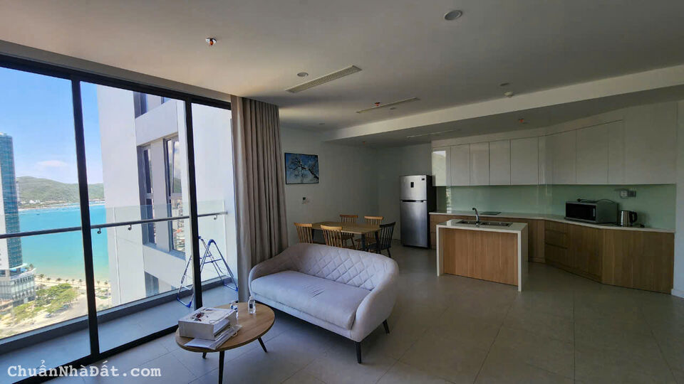 CHỦ CẦN CHO THUÊ GẤP CĂN SCENIABAY 2PN VIEW PHỐ BIỂN, FULL NỘI THẤT CỰC ĐẸP