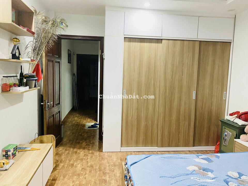 Bán nhà Bùi Xương Trạch -Thanh Xuân 46m Nhà thiết kế 4 tầng MT:3,7m - 2,8tỷ