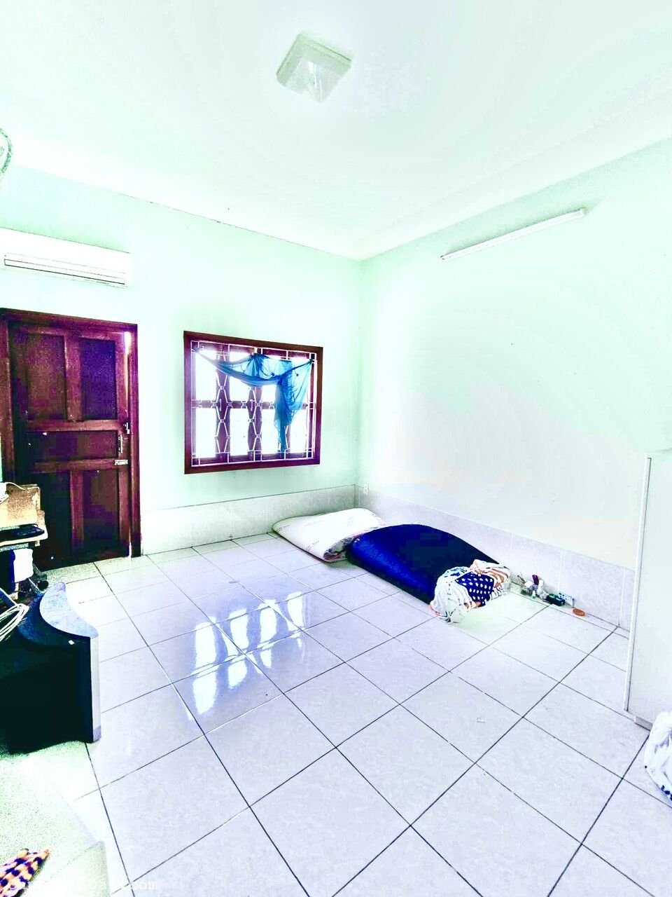 Mặt tiền kinh doanh ngay chợ Phạm Văn Hai thông Hoàng Văn Thụ  khu sầm uất 70m2, 5 tầng.