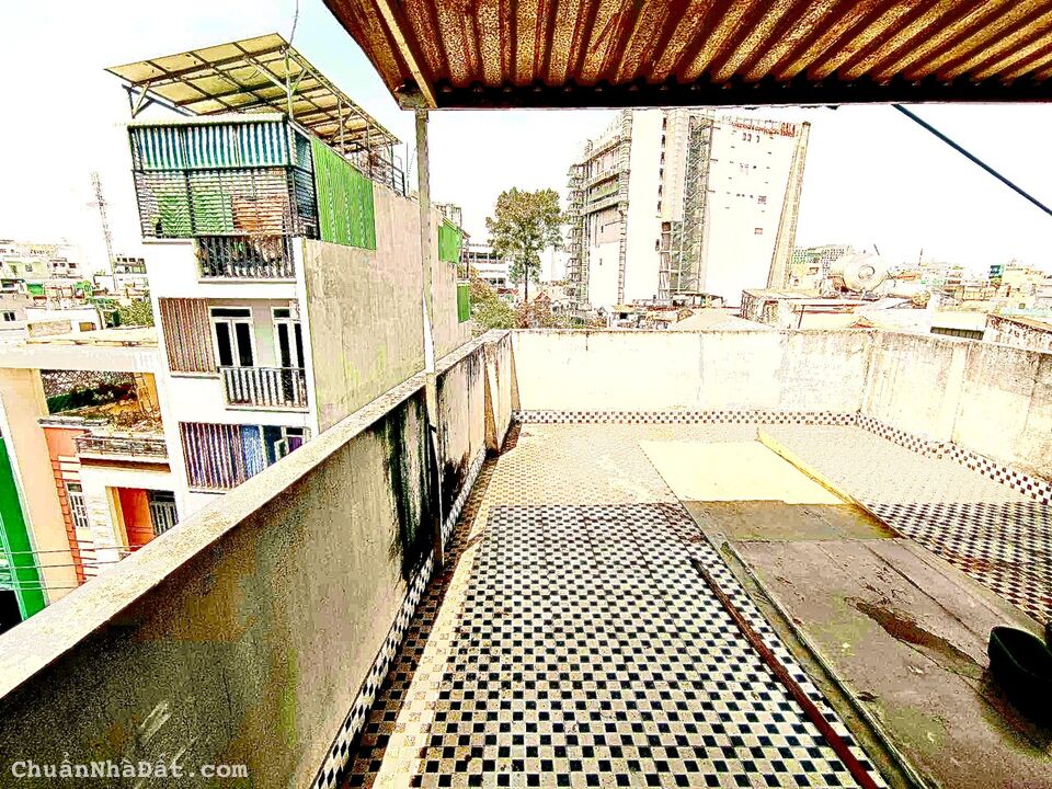 Mặt tiền kinh doanh ngay chợ Phạm Văn Hai thông Hoàng Văn Thụ  khu sầm uất 70m2, 5 tầng.